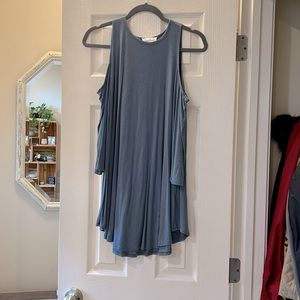 Long sleeve peak a boo shoulders